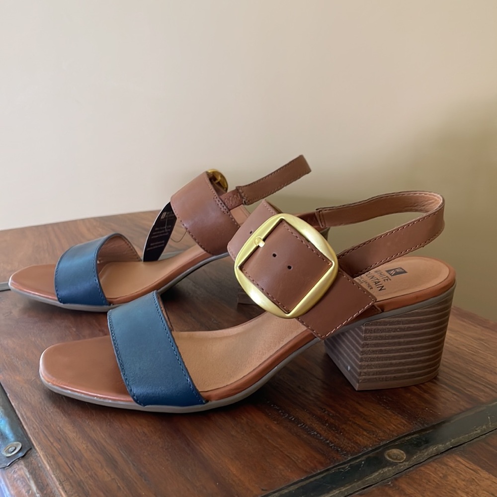 White Mountain Lamar Cognac and Navy women’s sandal 9 med. Brand new